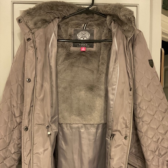 VINCE CAMUTO Women's M Taupe Full Zip Quilted Hooded Puffer Jacket - Picture 1 of 12